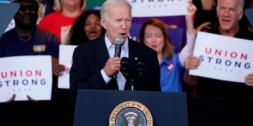 Biden tests his political strength in return to the campaign trail